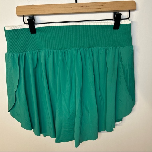 *Worn Once* All In Motion Green 2 Piece Set, Small Tank, Medium Skort - Picture 14 of 16